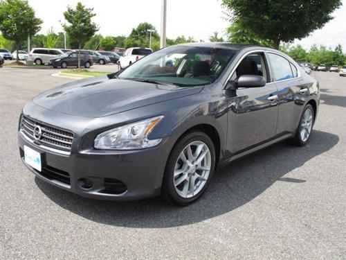 Nissan Maxima 2011 photo 1