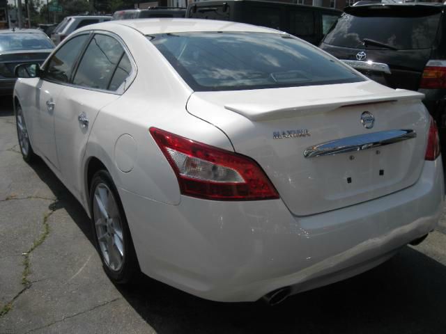 Nissan Maxima 2011 photo 4