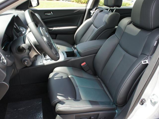 Nissan Maxima 2011 photo 3