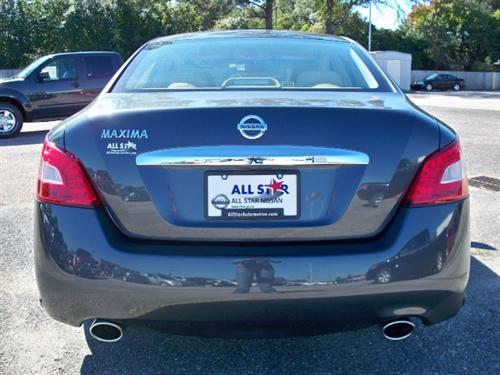Nissan Maxima 2011 photo 5