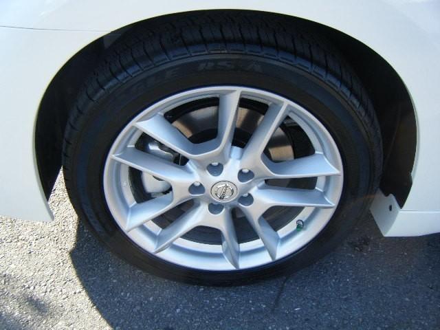 Nissan Maxima 2011 photo 1