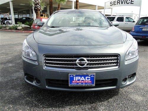 Nissan Maxima Supercab 139 XLT 4WD Other