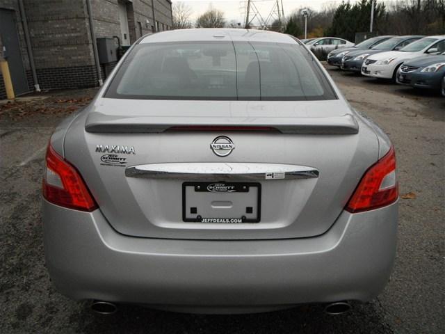 Nissan Maxima 2011 photo 3