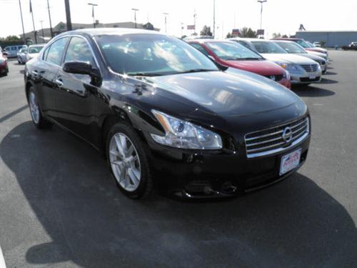 Nissan Maxima 2011 photo 1