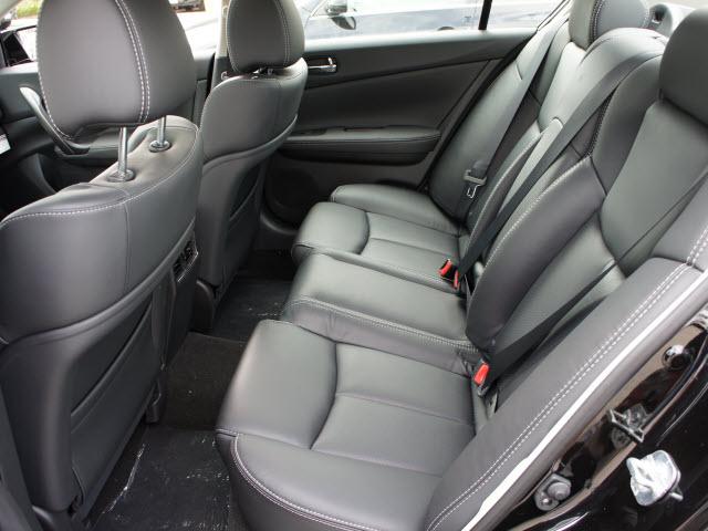 Nissan Maxima 2011 photo 5