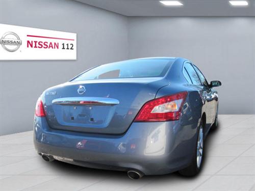 Nissan Maxima 2011 photo 1