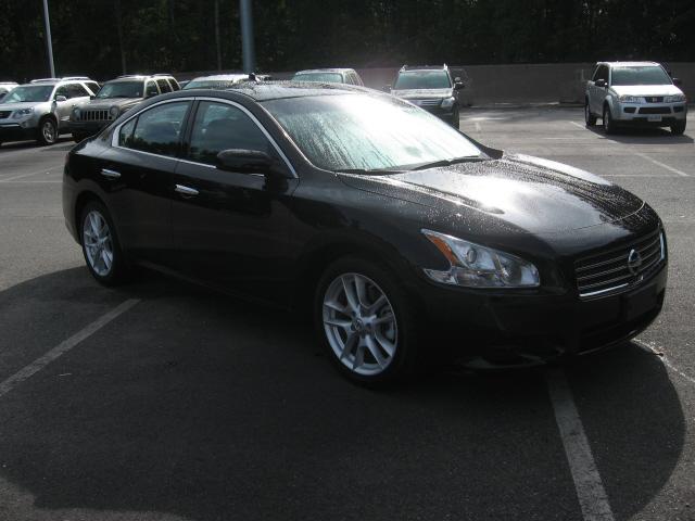 Nissan Maxima 2011 photo 4