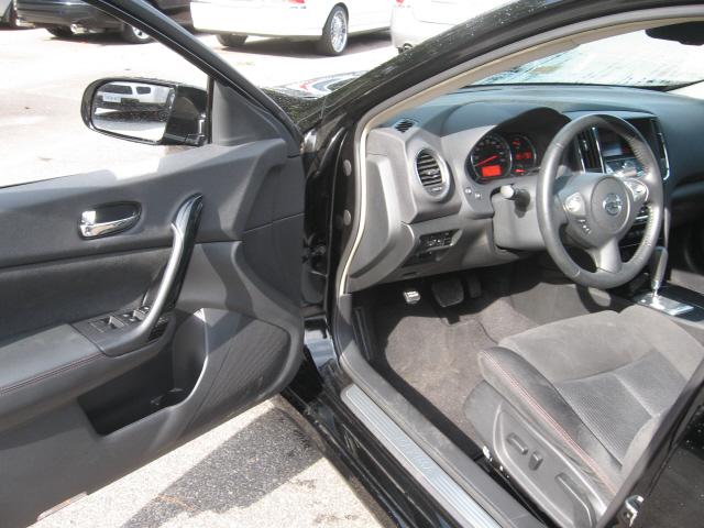 Nissan Maxima 2011 photo 5