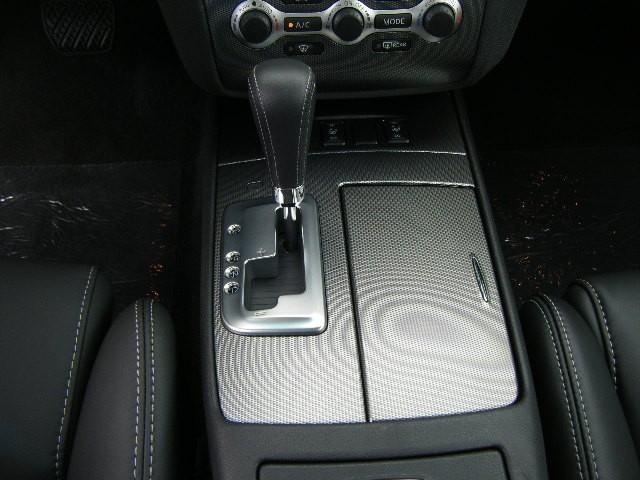 Nissan Maxima Regular Cab 4-wheel Drive Work Truck Sedan