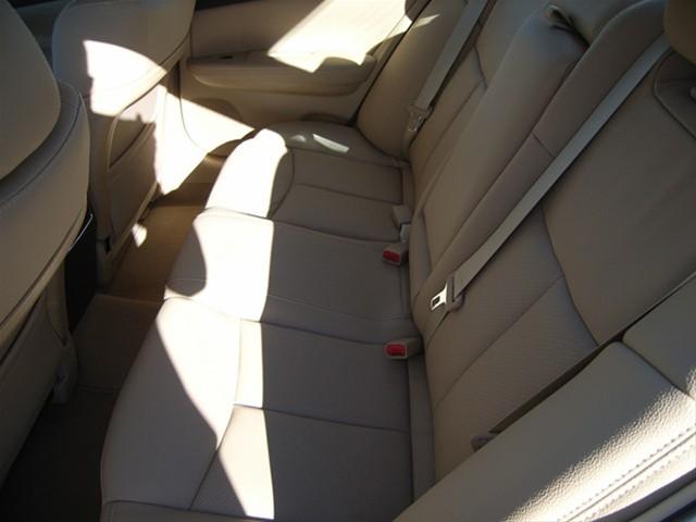 Nissan Maxima 2011 photo 5