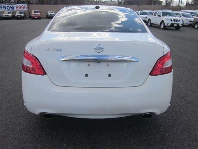 Nissan Maxima 2011 photo 4
