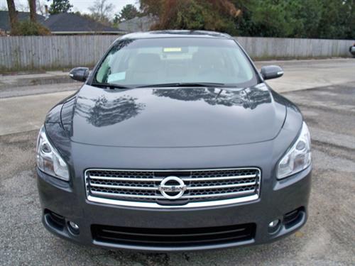 Nissan Maxima 2011 photo 1