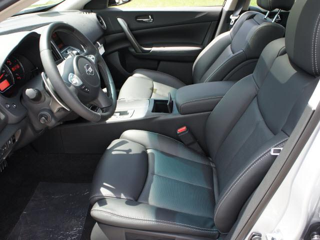Nissan Maxima 2011 photo 3
