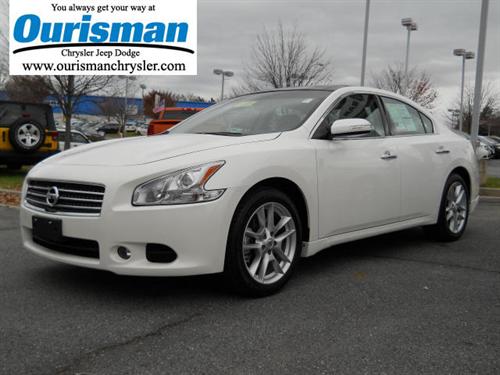 Nissan Maxima 2011 photo 1