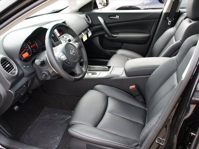 Nissan Maxima 2011 photo 3