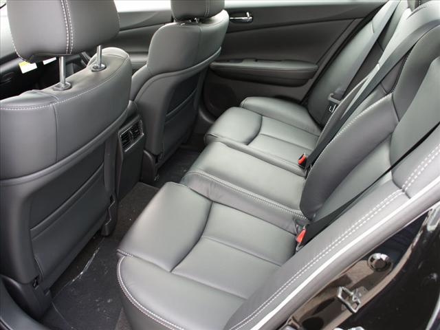 Nissan Maxima 2011 photo 5