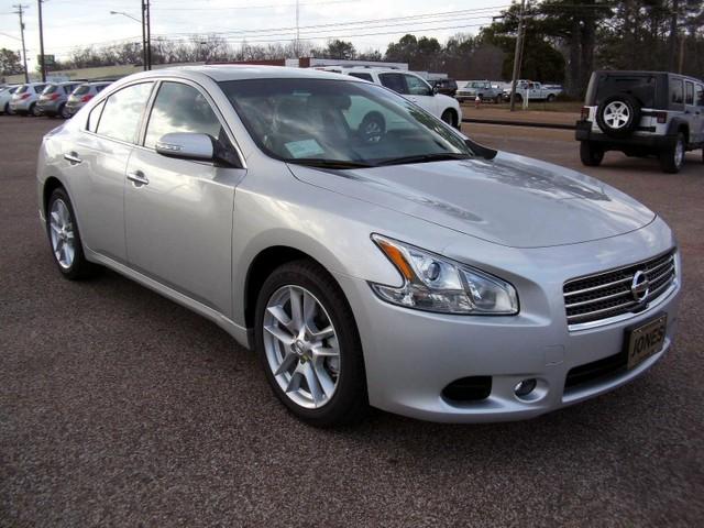 Nissan Maxima Unknown Unspecified