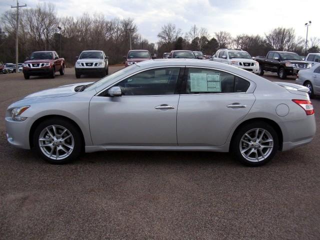 Nissan Maxima 2011 photo 3