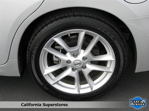 Nissan Maxima 2011 photo 2