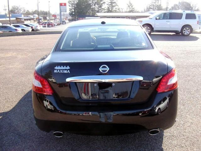 Nissan Maxima 2011 photo 5