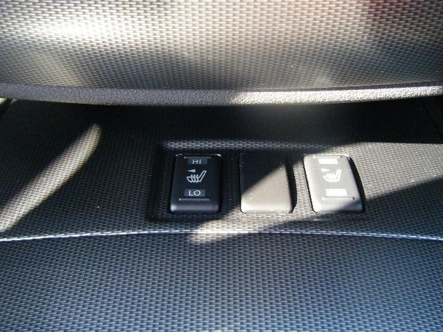 Nissan Maxima Regular Cab 4-wheel Drive Work Truck Sedan