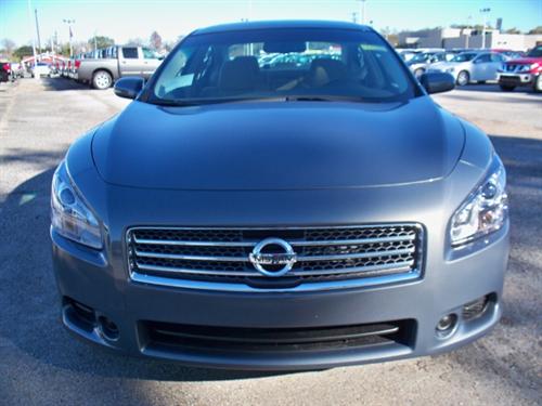 Nissan Maxima 2011 photo 1
