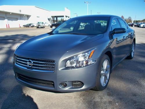 Nissan Maxima 2011 photo 2