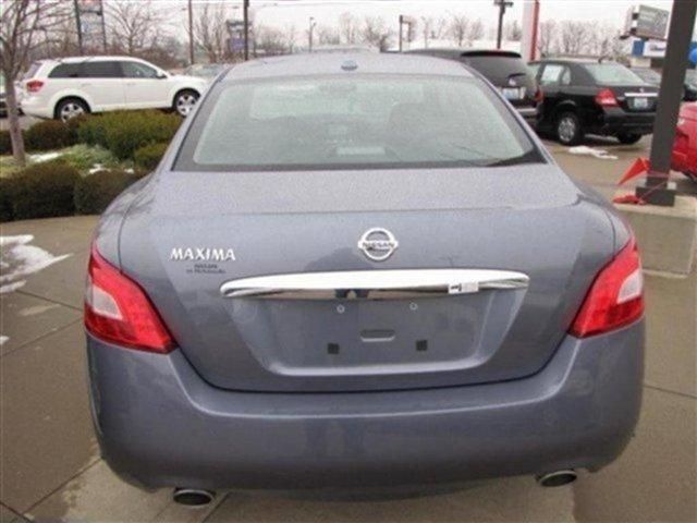 Nissan Maxima 2011 photo 4