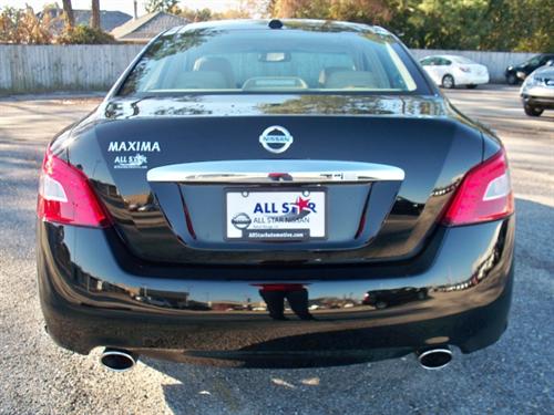 Nissan Maxima 2011 photo 5