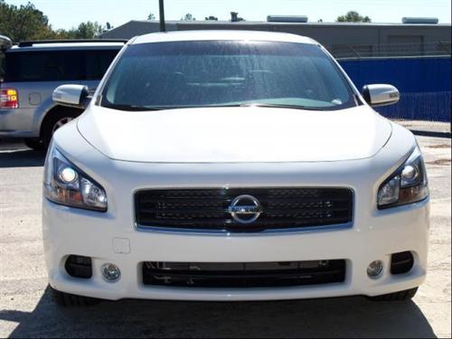 Nissan Maxima 2011 photo 1