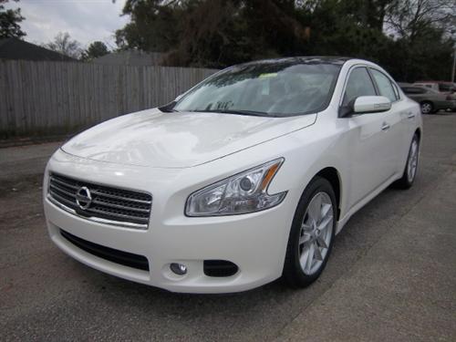 Nissan Maxima 2011 photo 2