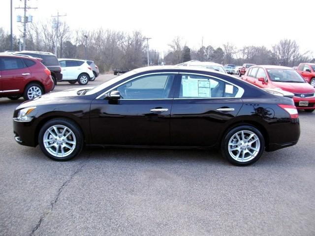 Nissan Maxima 2011 photo 3