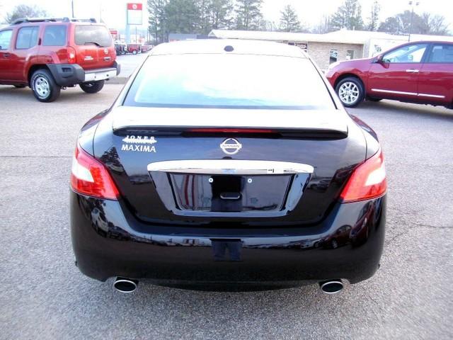 Nissan Maxima 2011 photo 5