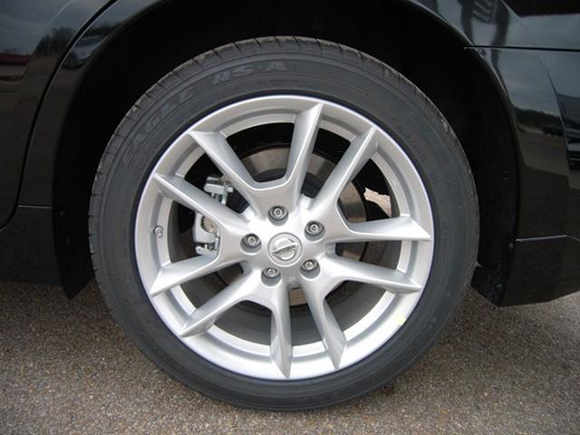 Nissan Maxima 2011 photo 3