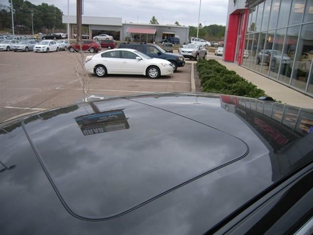 Nissan Maxima 2011 photo 4
