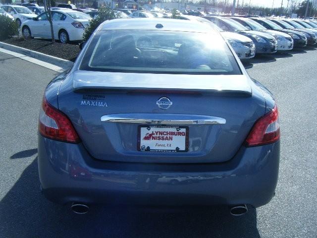 Nissan Maxima 2011 photo 5