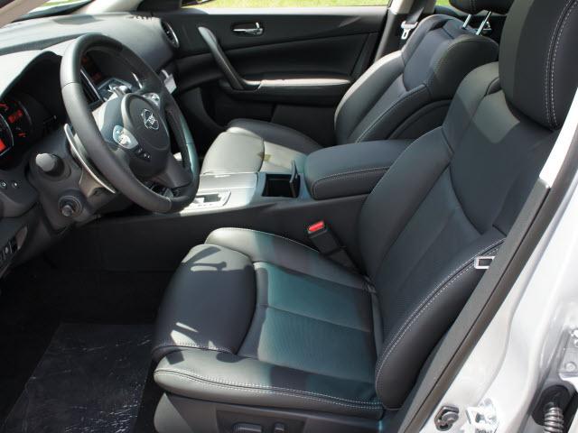 Nissan Maxima 2011 photo 3