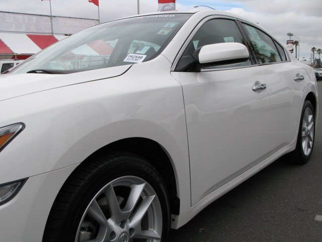 Nissan Maxima 2012 photo 5