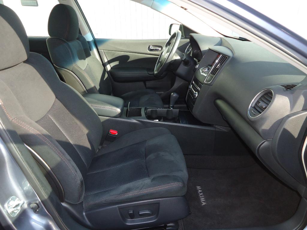 Nissan Maxima 2012 photo 5