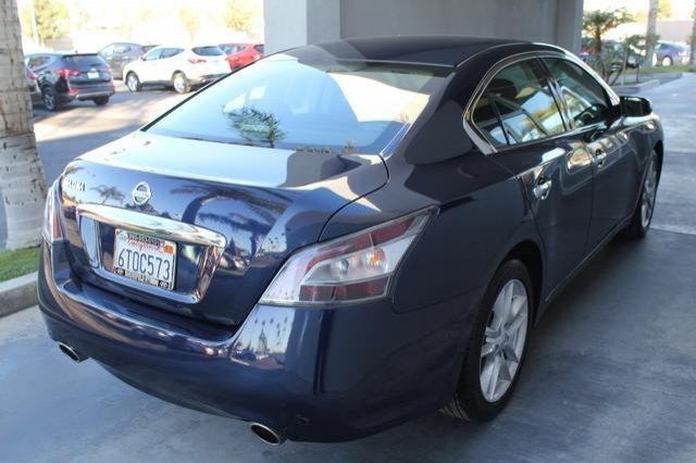 Nissan Maxima 2012 photo 3