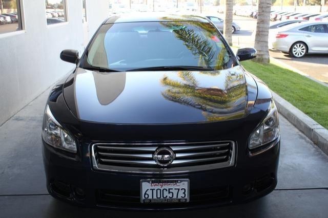 Nissan Maxima 2012 photo 1