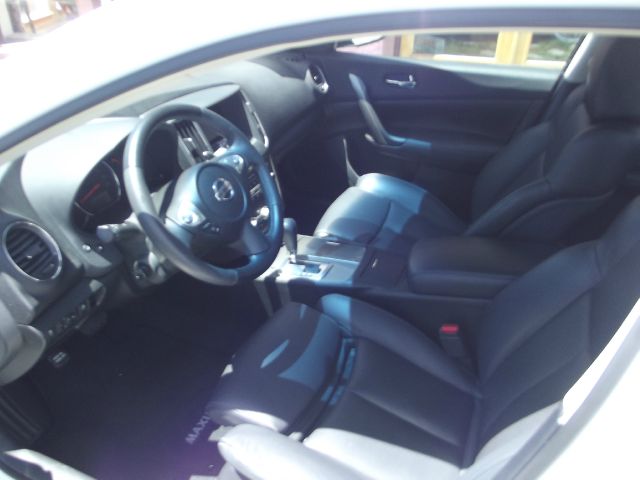 Nissan Maxima 4.6L Eddie Bauer Sedan