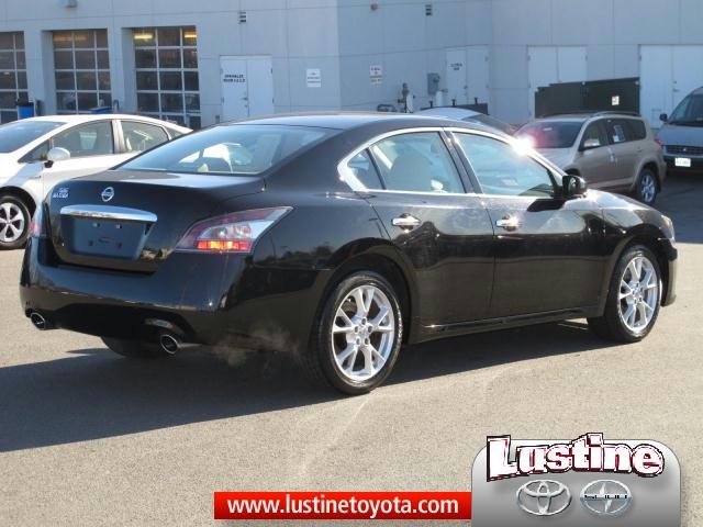 Nissan Maxima 2012 photo 3