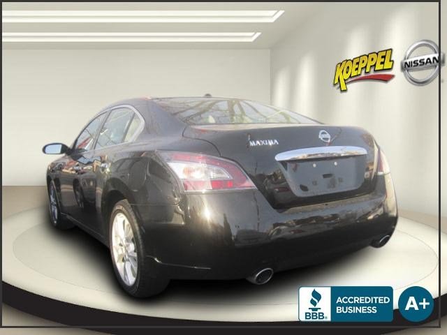Nissan Maxima 2012 photo 1