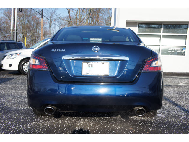 Nissan Maxima 2012 photo 5