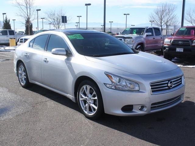 Nissan Maxima 2012 photo 1