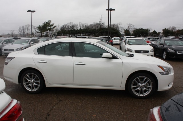 Nissan Maxima 2012 photo 3