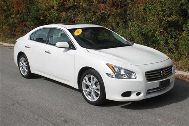 Nissan Maxima Regular Cab 4-wheel Drive Work Truck Unspecified