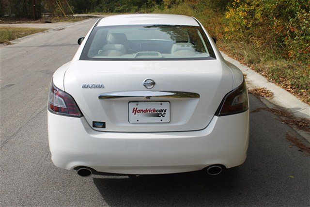 Nissan Maxima 2012 photo 4