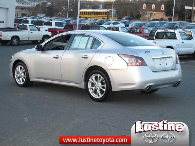 Nissan Maxima 2012 photo 5